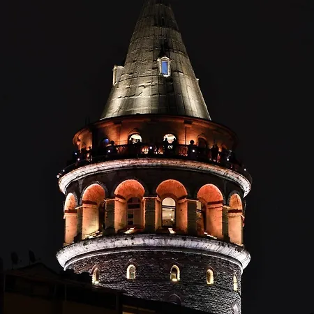 Galata Tower At Your Fingertips Private Balconies Hytte *