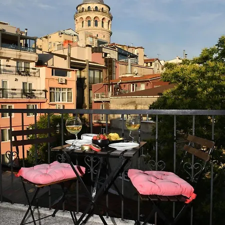 Galata Tower At Your Fingertips Private Balconies