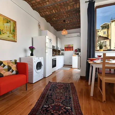 Galata Tower At Your Fingertips Private Balconies 롯지 *