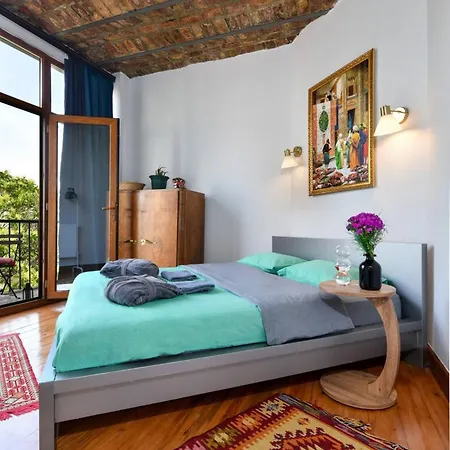 Galata Tower At Your Fingertips Private Balconies Hytte *