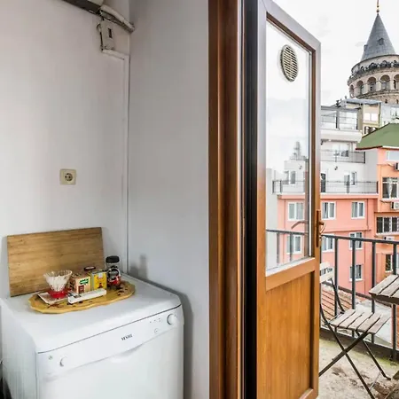 Hytte Galata Tower At Your Fingertips Private Balconies Istanbul