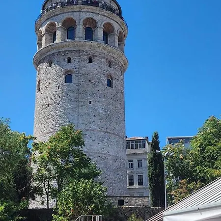 롯지 Galata Tower At Your Fingertips Private Balconies 이스탄불