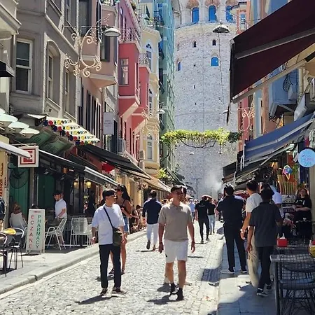 Galata Tower At Your Fingertips Private Balconies 롯지 *